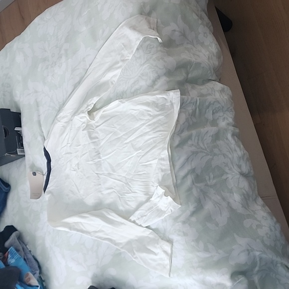 Long sleeve zara tshirt - Picture 3 of 3